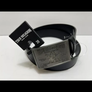 True Religion bälte sökes!!!! - True religion bälte sökes!! Nåt av dem på bilderna storlek 34 och upp skicka vad ni har inga drömpriser tack😇😇skicka om ni har nå mer coola bälten