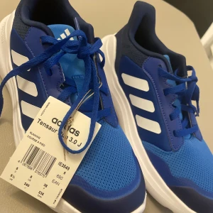 Adidas ny skor 38 - Skorna är nya