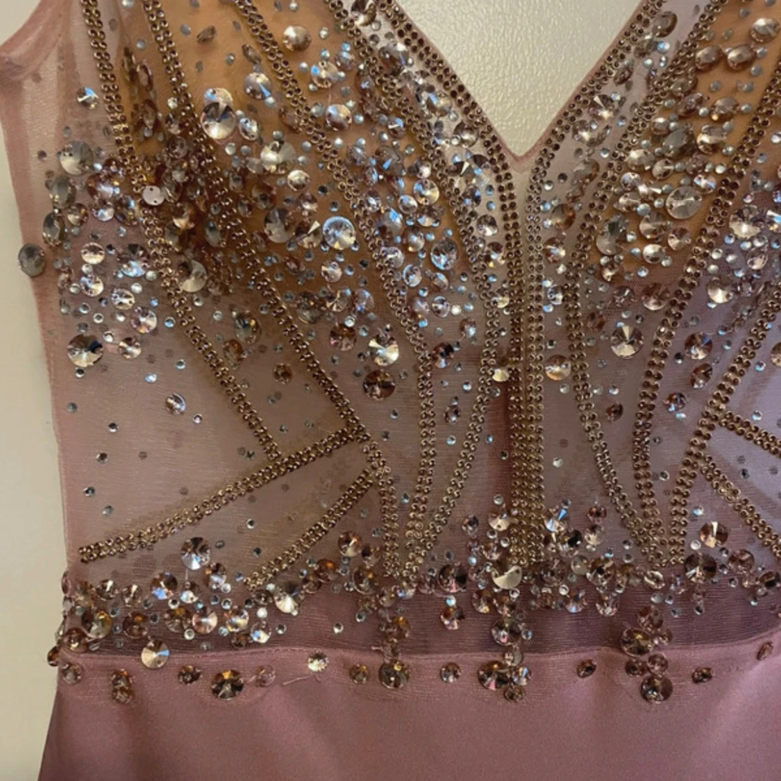 Rosa långklänning med pärlor - 90