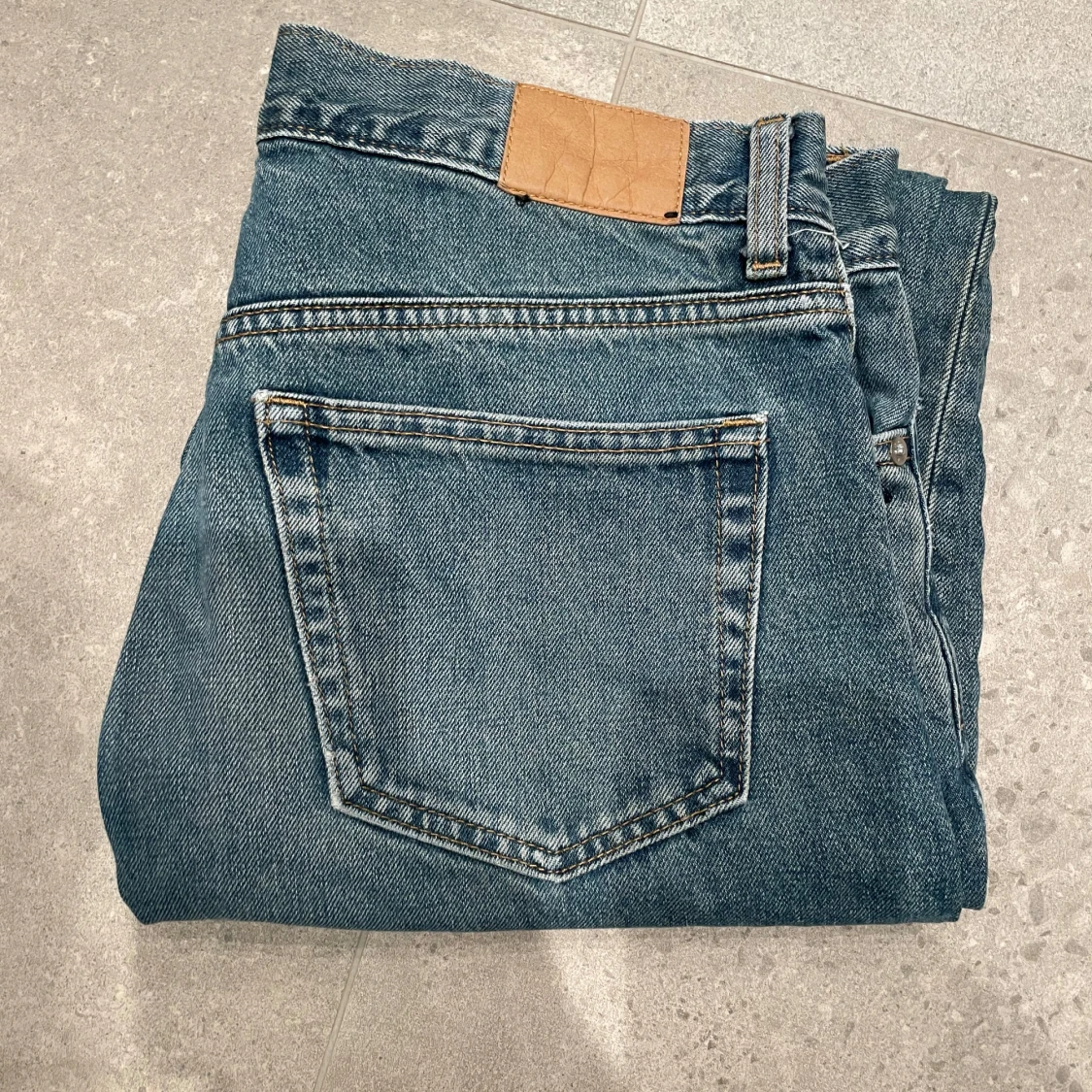 Blå jeans från Weekday