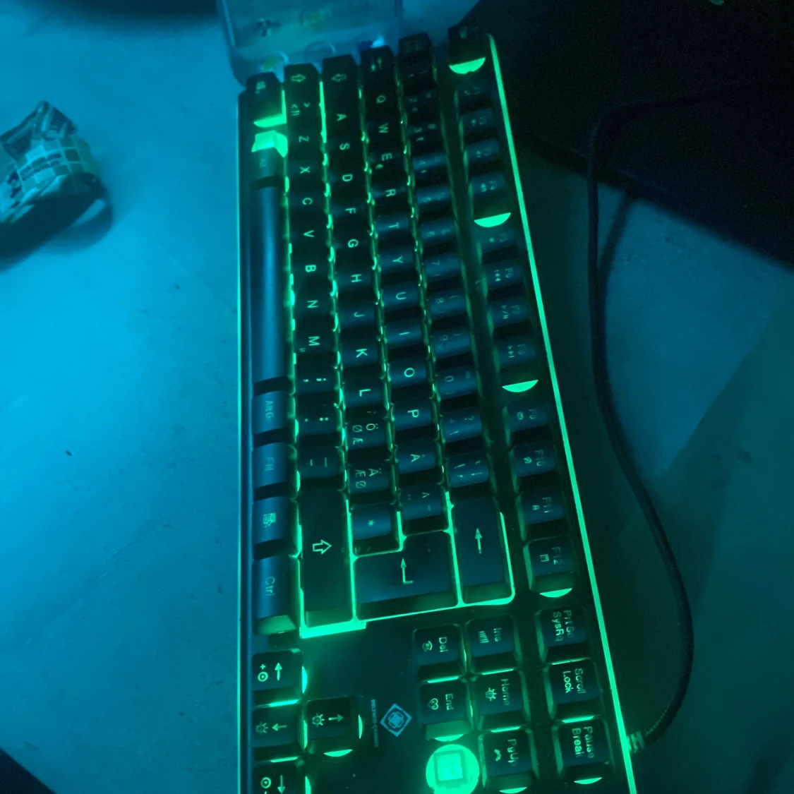 Säljer kibord gaming - 92