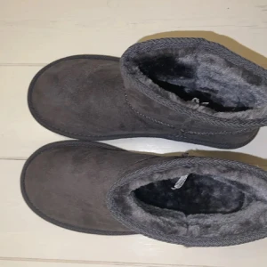Uggs - Snygga uggs aldrig använda inte äkta