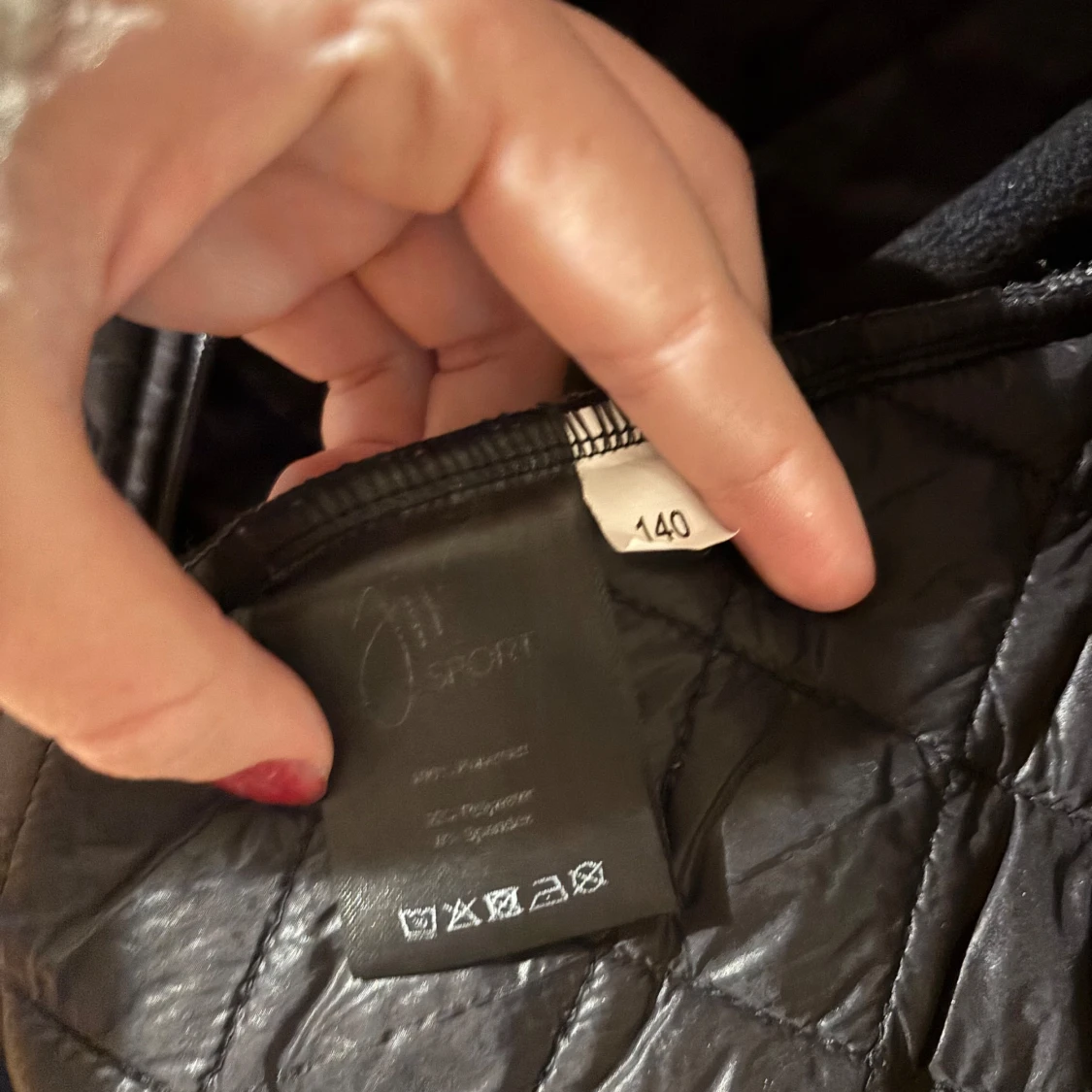 Svart konståkningsväst från Jiv sport  - 92