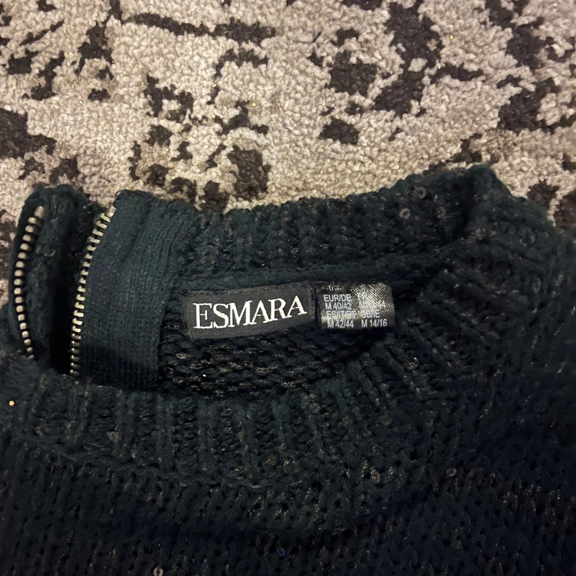 Svart stickad tröja från Esmara - 92