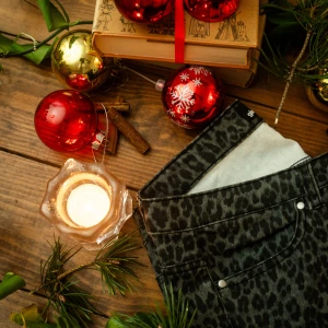 Leoepard chick - Midjemått: 33cm                               Innerbenslängd: 76cm