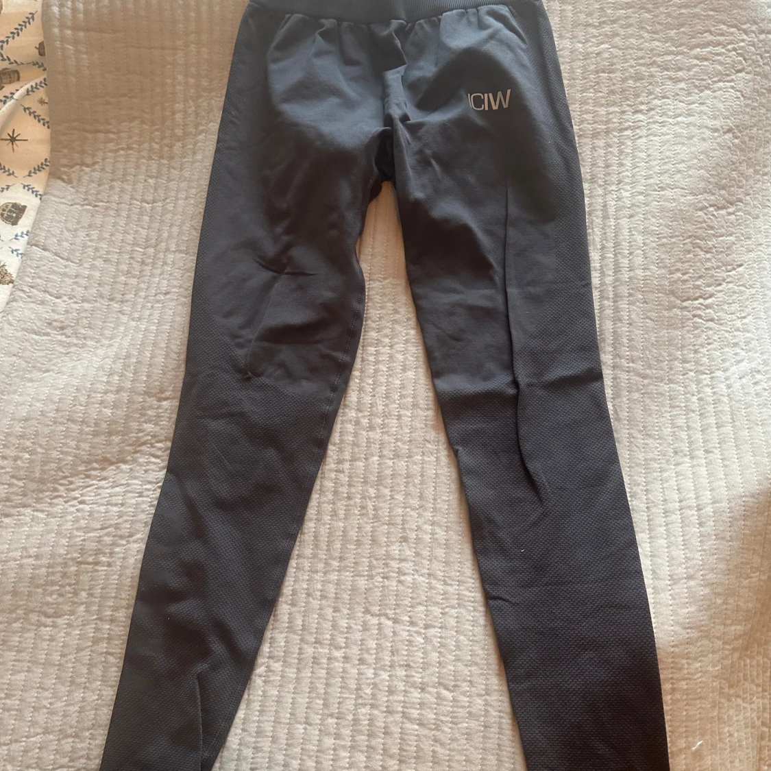Gråa leggings från ICANIWILL