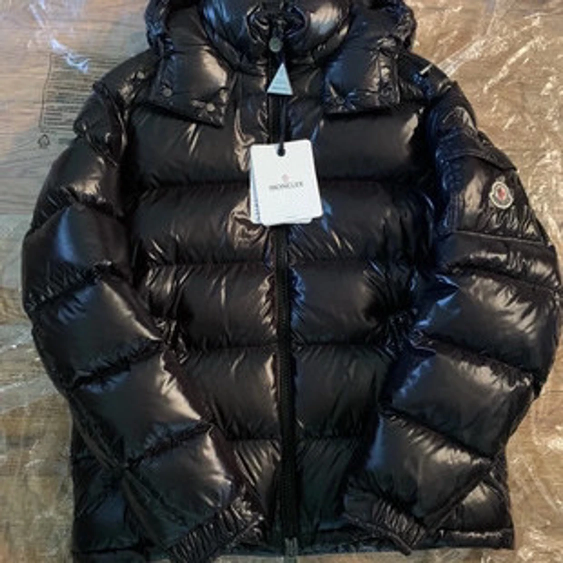 Svart dunjacka från Moncler