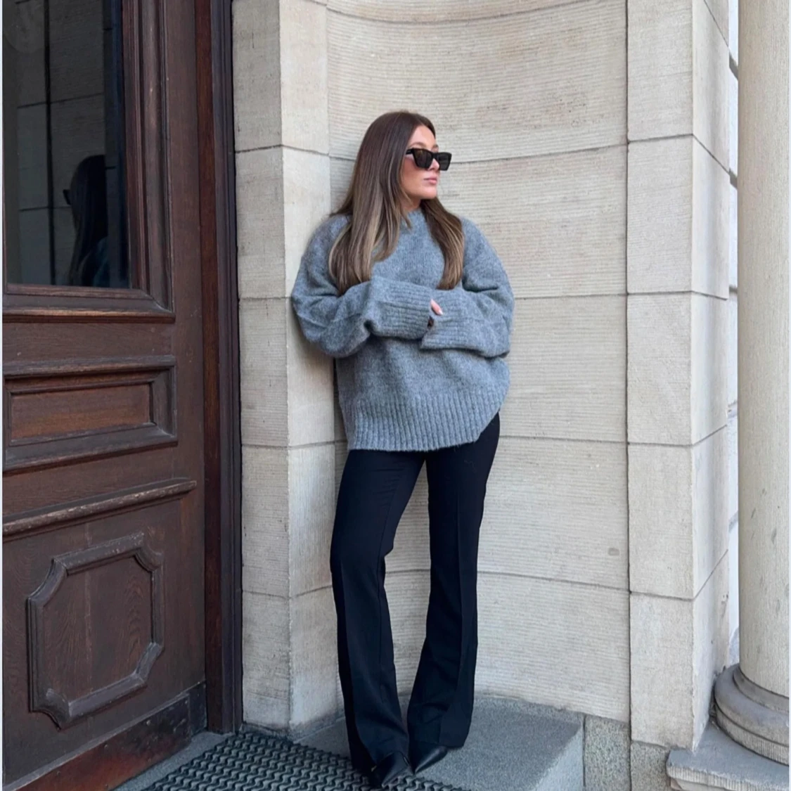 Svarta bootcut byxor - 90