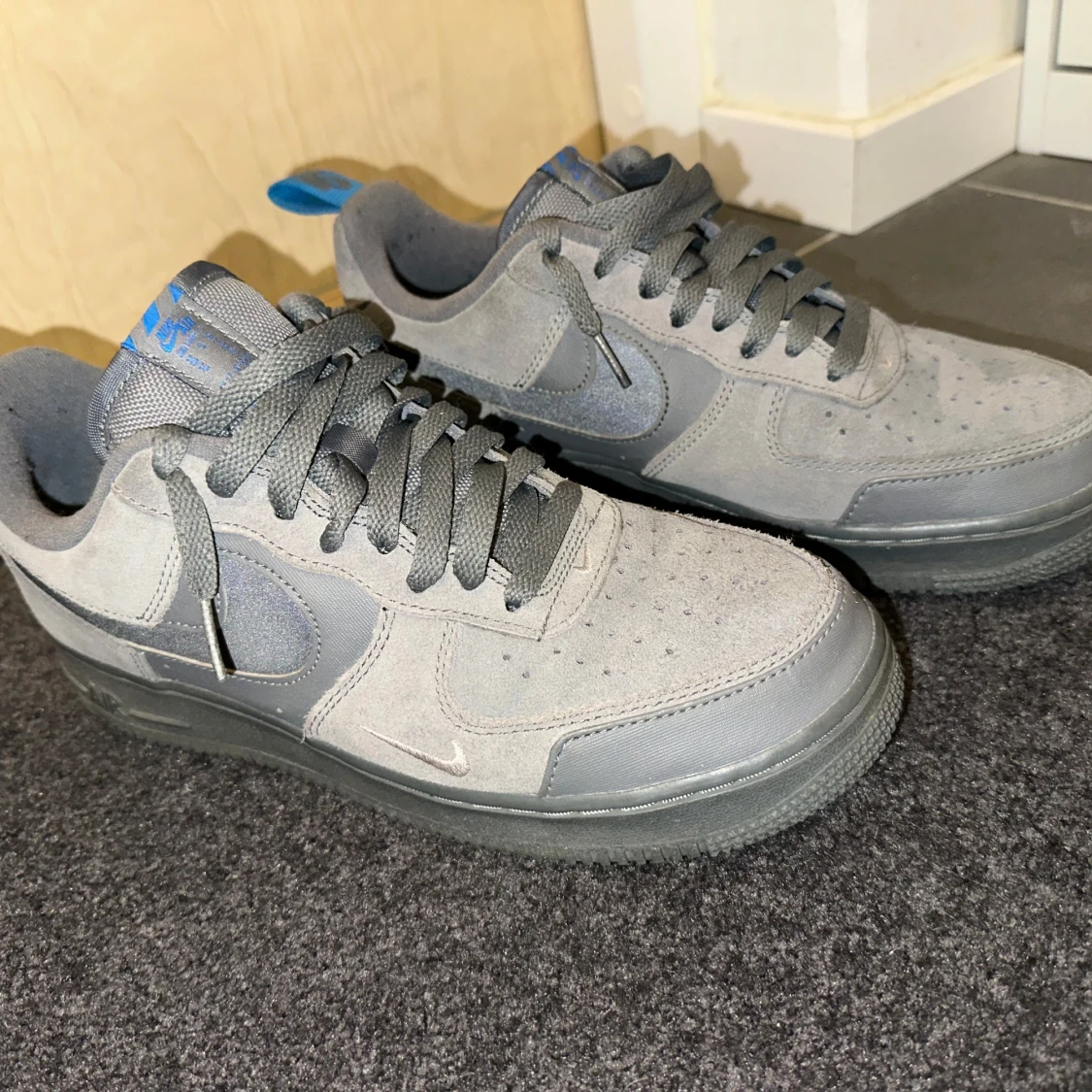 Nike Air Force 1 LowCut Out Swoosh Grey (vintage) - 90