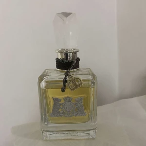 Parfym från Juicy Couture - Säljs då den inte används längre 