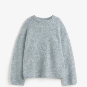 Mohair/ull tröja - Slutsåld jättefin mohair och ull tröja från H&M i strl S, endast använd ett fåtal gånger!