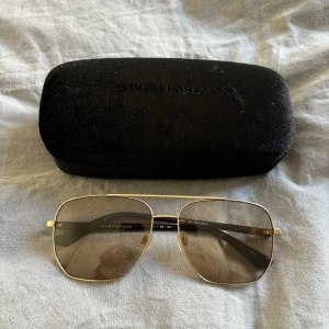 Lovisa Barkman glasögon  - Glasögon från Lovisa Barkmans kollektion. 