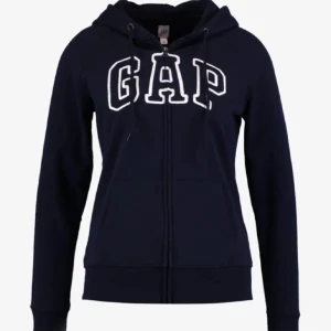 Super snygg gap zip hoddie💋 - Säljer min gap hoodie då den är för liten i ärmen, köpt här på Plick. Skicket är bra och ser knappt använd ut, stl S. Säljer för 200kr💗(priset kan diskuteras)