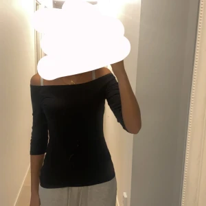 Halv-ärmad tröja - Skön tunn tröja, svart