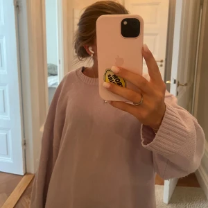 Stickad tröja - Super fin lila stickad göra från cos!