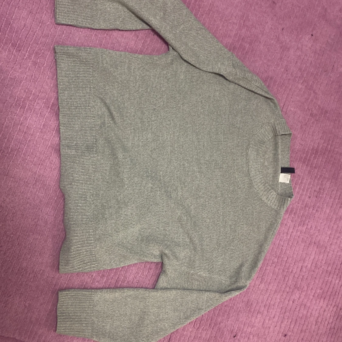 Stickad grå tröja - 90