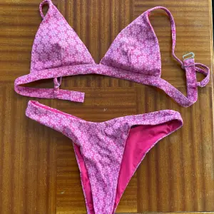 A bikini set that I really loved is now for sale. 