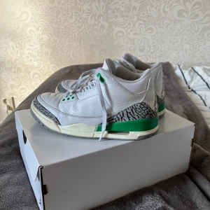 Jordan 3 lucky green  - Ett par sköna Jordan 3 i rätt så bra skick. 