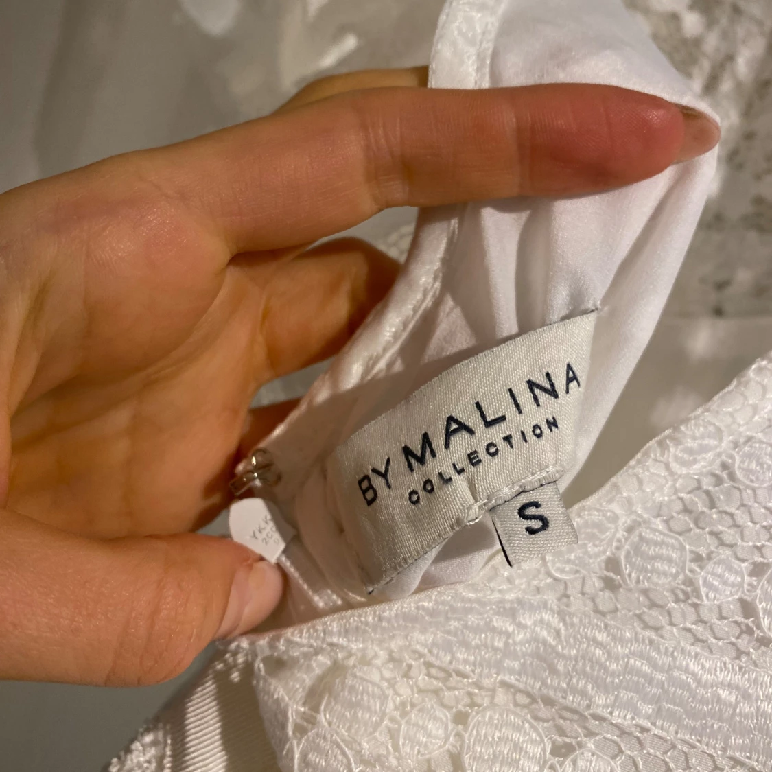 By malina klänning  - 92