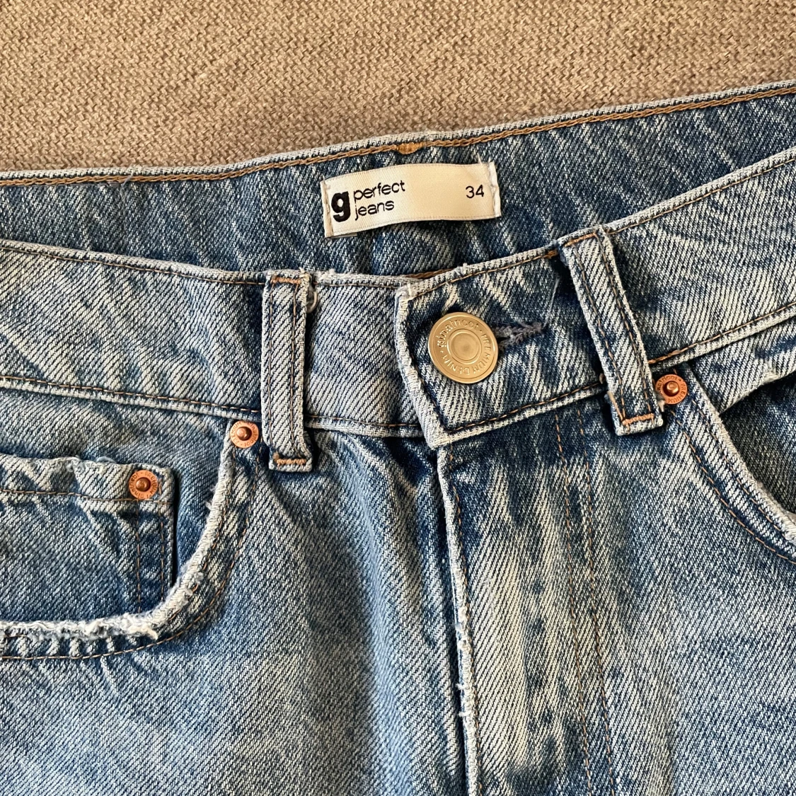 Högmidjade raka jeans - 90