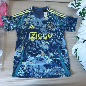 Ajax Tröja - Strl S och M