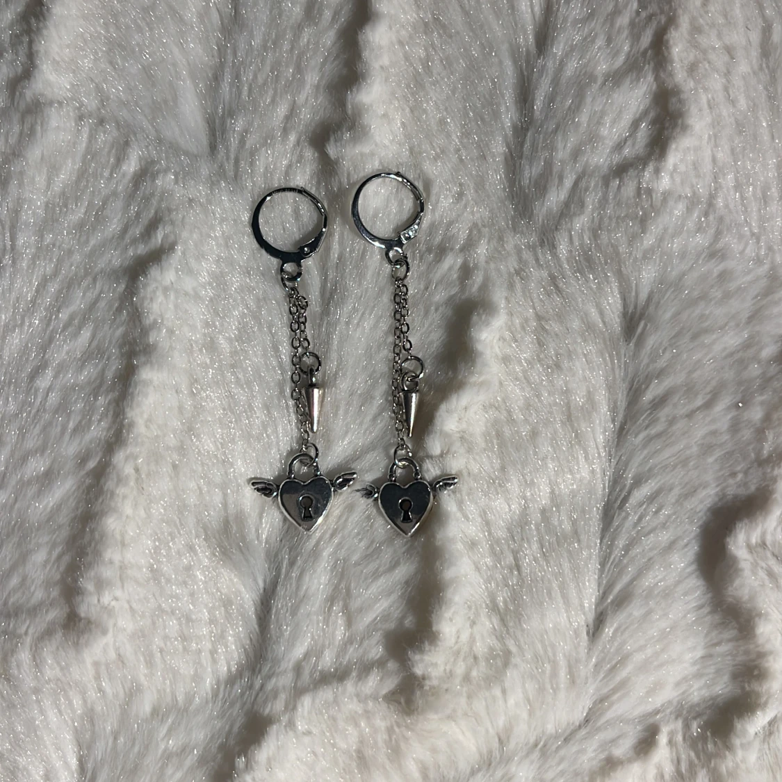 Fina nit örhängen 💗