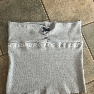 Tubbtopp - Jätte söt top som är handsydd. Aldrig använd! Jätte söt och passar xs-s!