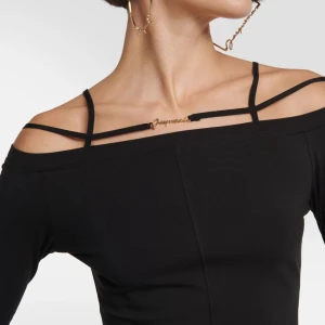 Jacquemus Sierra Lencera top - Aldrig använd , endast testad. Så fin och sitter så snyggt på kroppen’ 