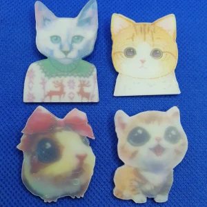 Pins - 4 Söta djur - Pins 3 katter och 1 Marsvin, oanvänd. ✨️Titta igenom alla mina upplagda och köp fler saker i bundle för att spara på frakten och få allt du köpt i ett och samma paket✨️