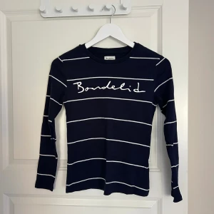 Tröja - Blå bondelid tröja, storlek xs 