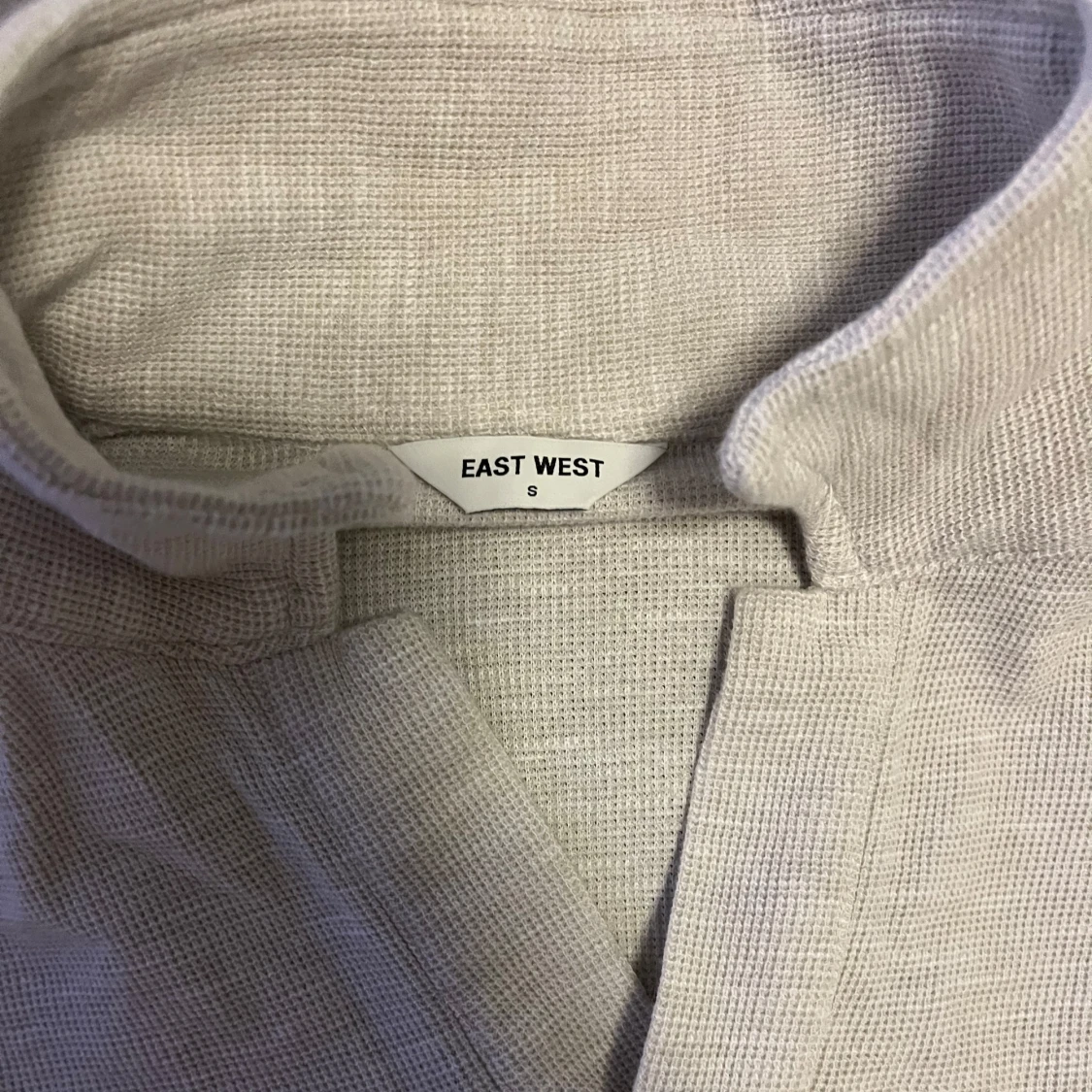 Beige långärmad tröja från East West - 90