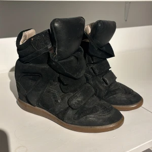 Isabel marant skor - Säljer mina älskande isabel marant.