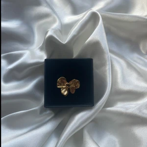 Theresa ring  - 45kr/st, rostfri, justerbar 