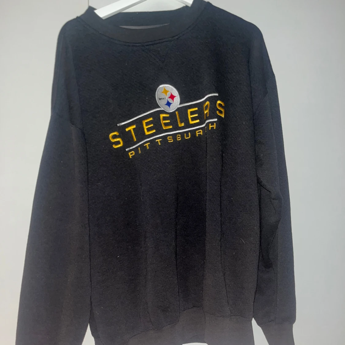 Svart Pittsburgh Steelers sweatshirt