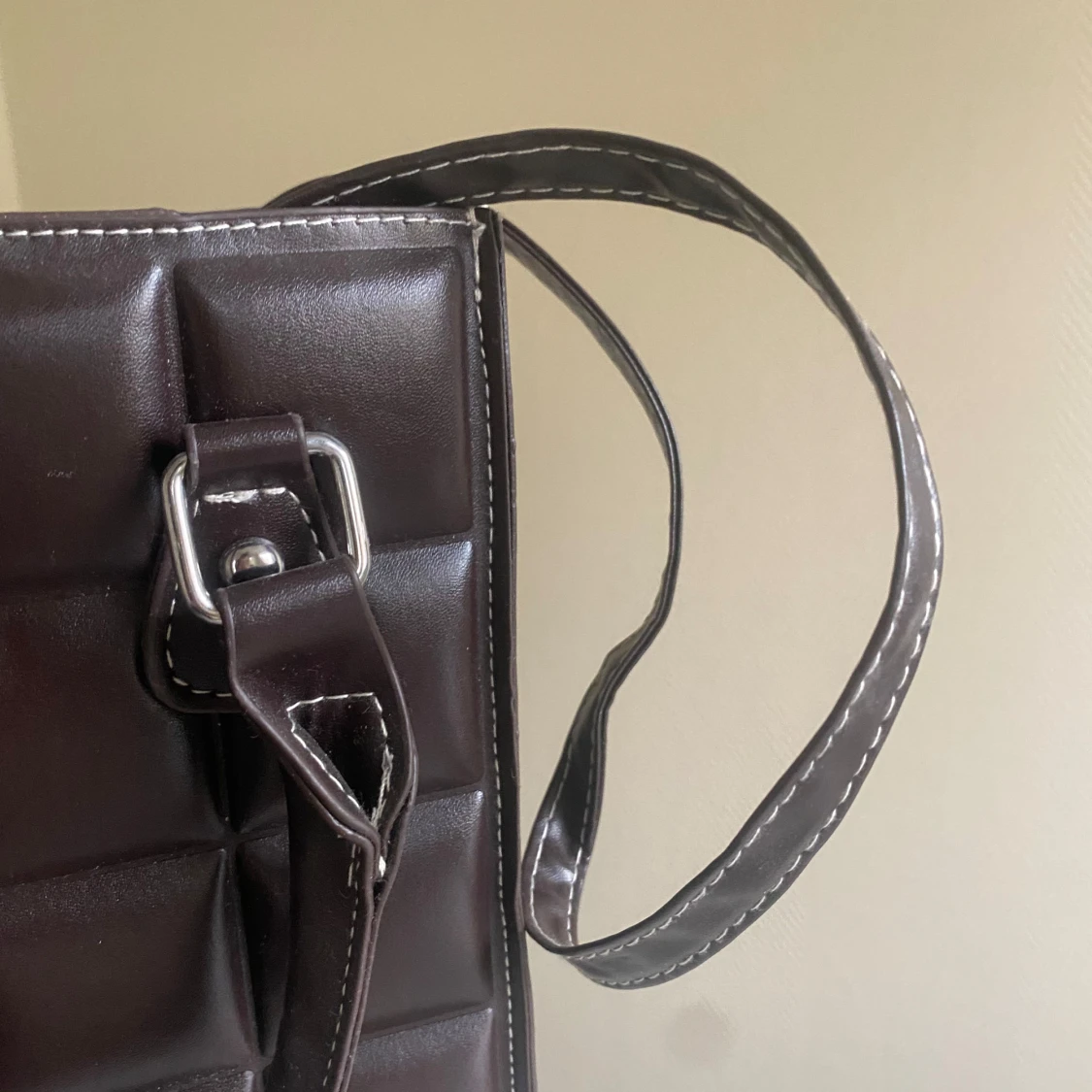 Brun quiltad handväska - 90