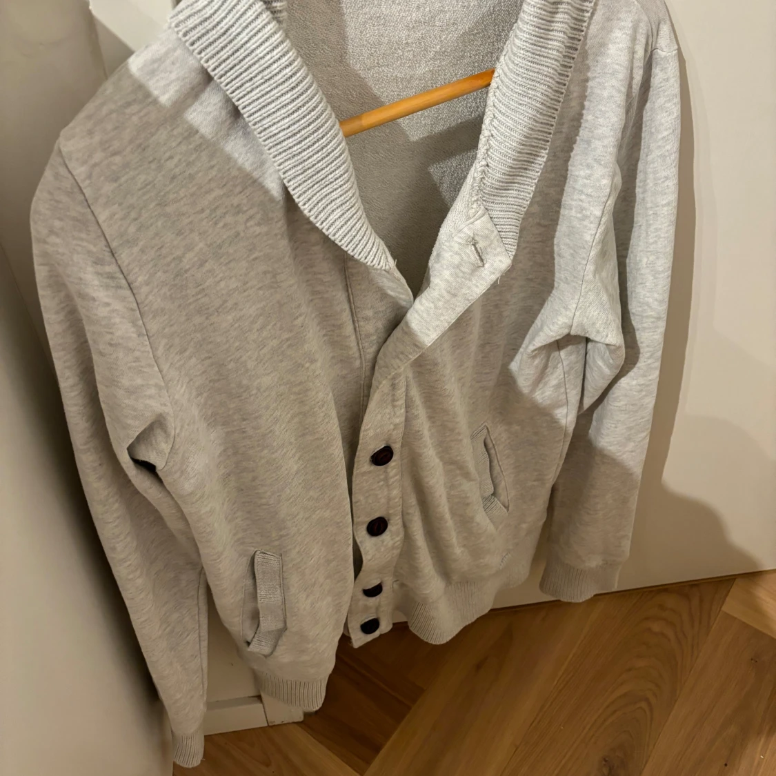 Grå kofta från H&M S - 91