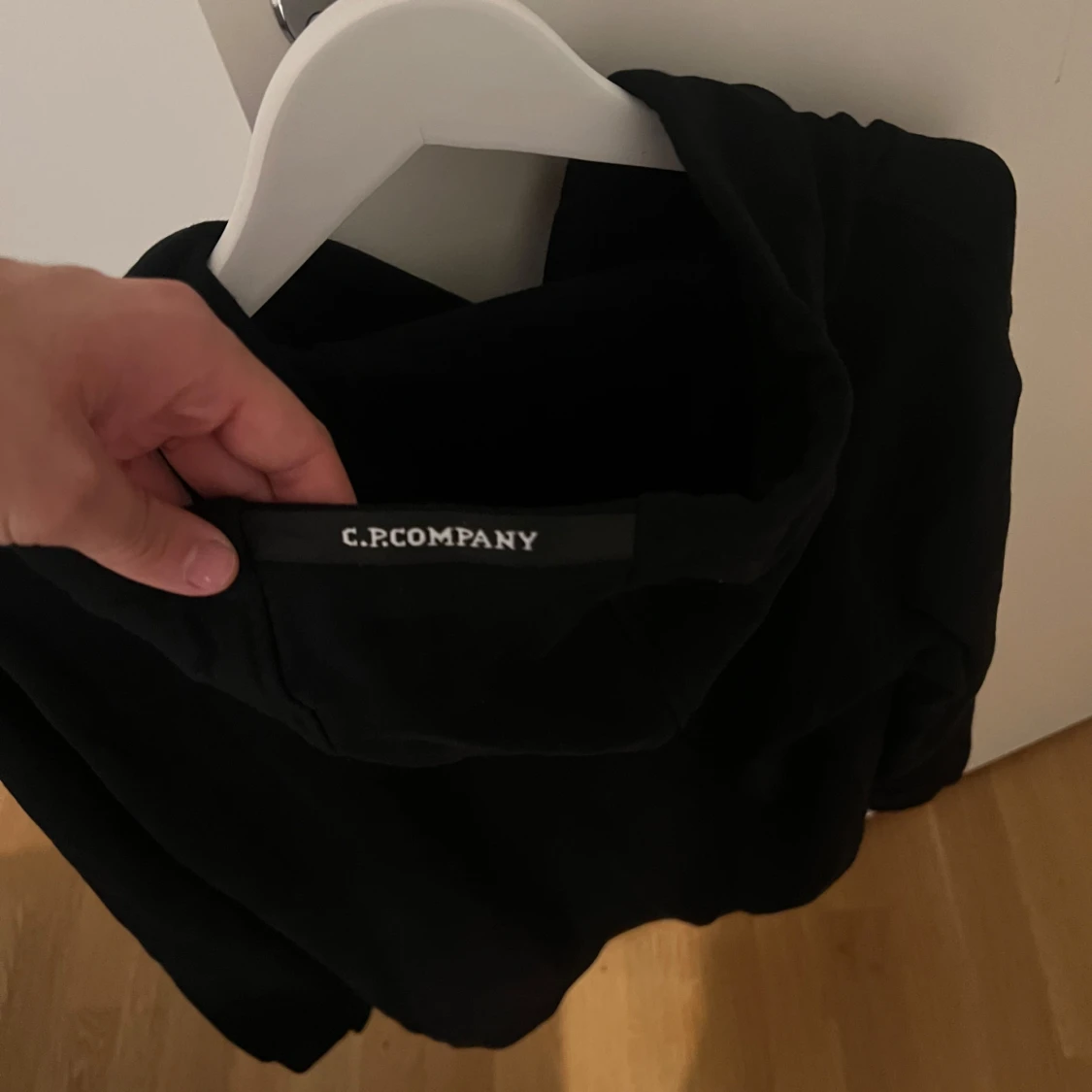 Svart hoodie från C.P. Company - 90