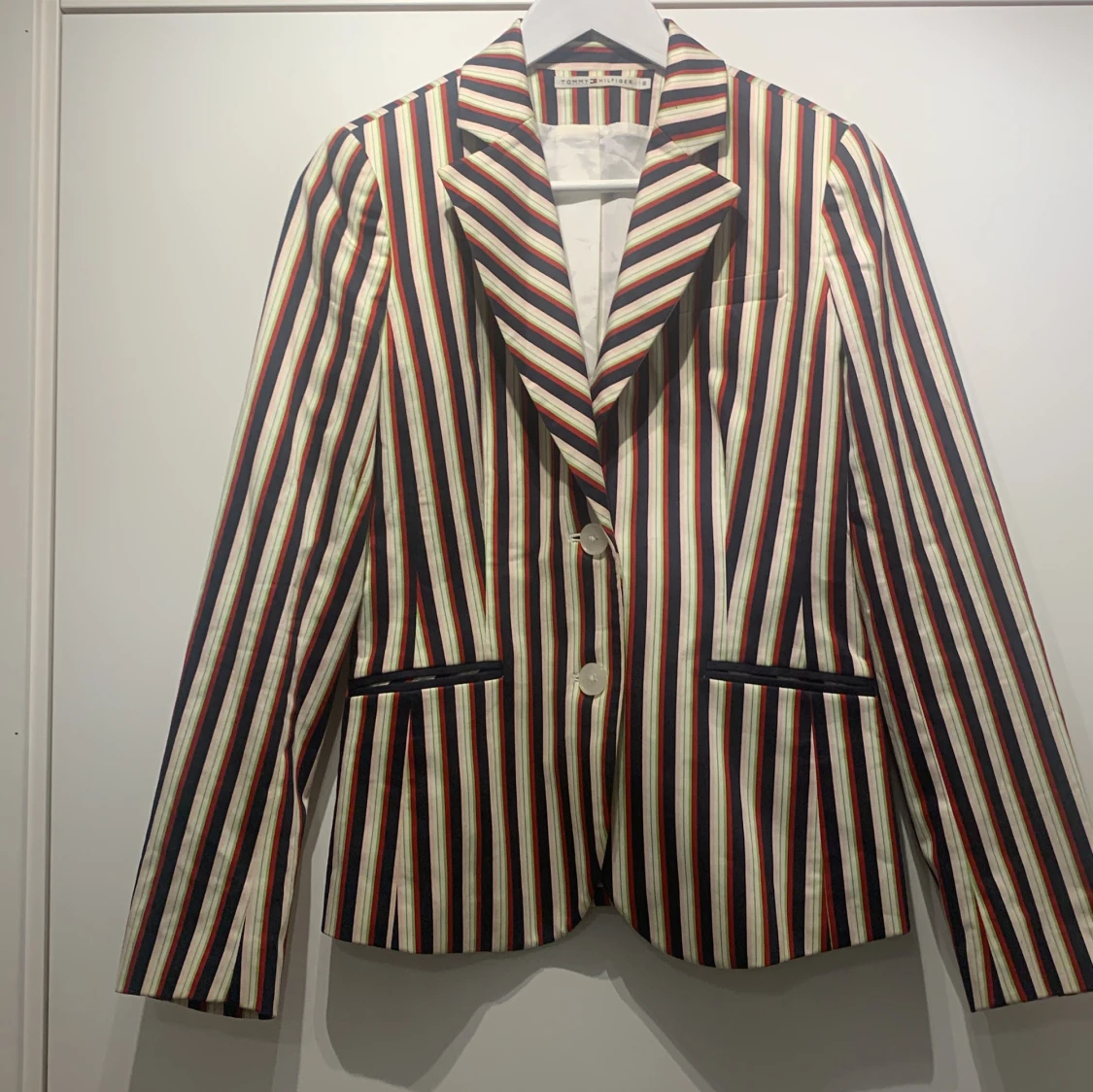 Randig kavaj från Tommy Hilfiger