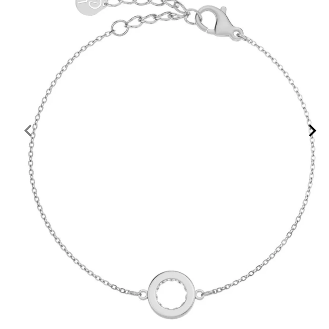 Elegant silverarmband med cirkeldetalj - 90