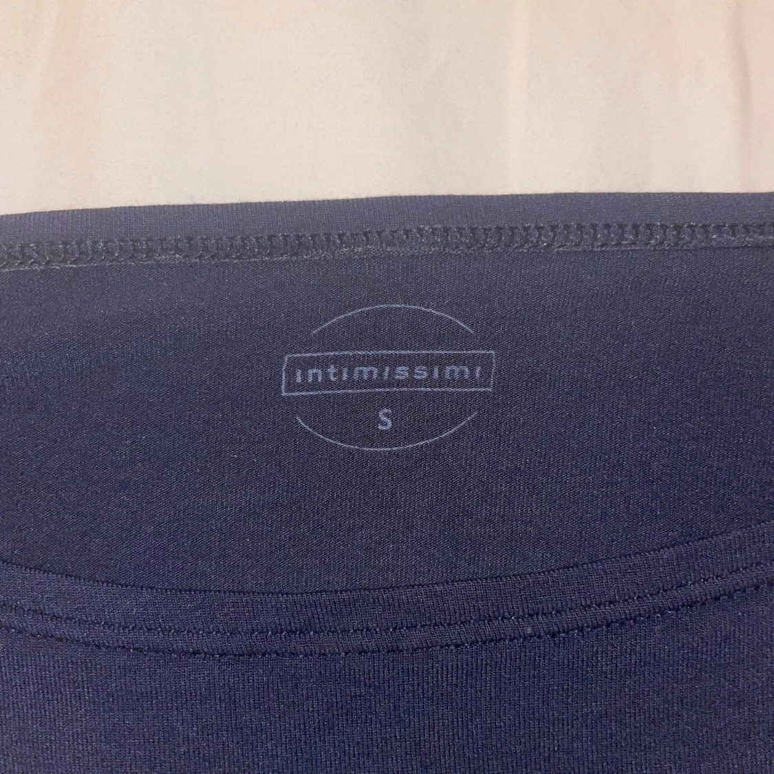 Mörkblå långärmad topp från Intimissimi - 91