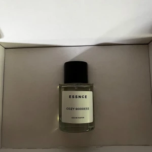 Två parfymer  - Två parfymer från la rive 