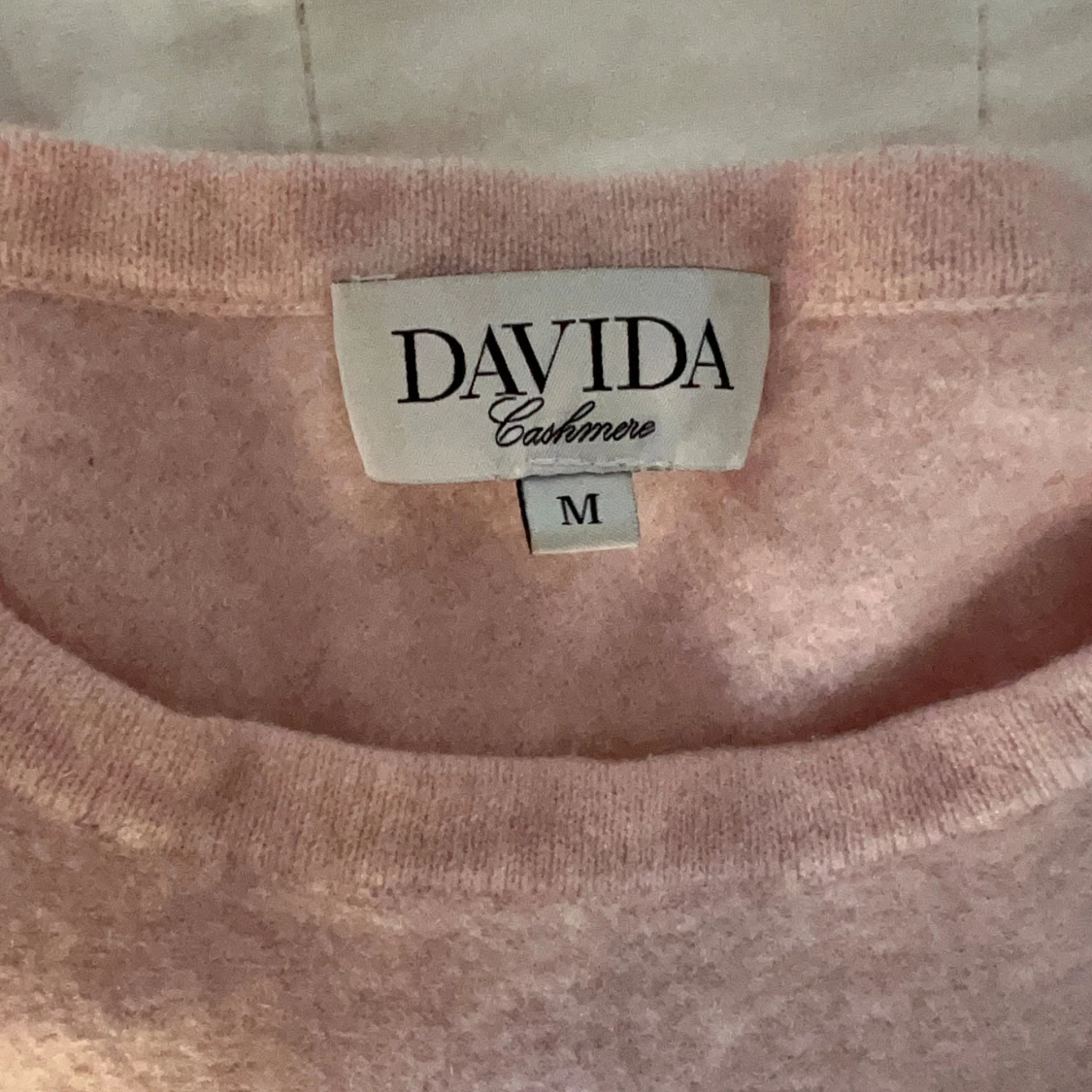 Ljus rosa stickad tröja  - 92