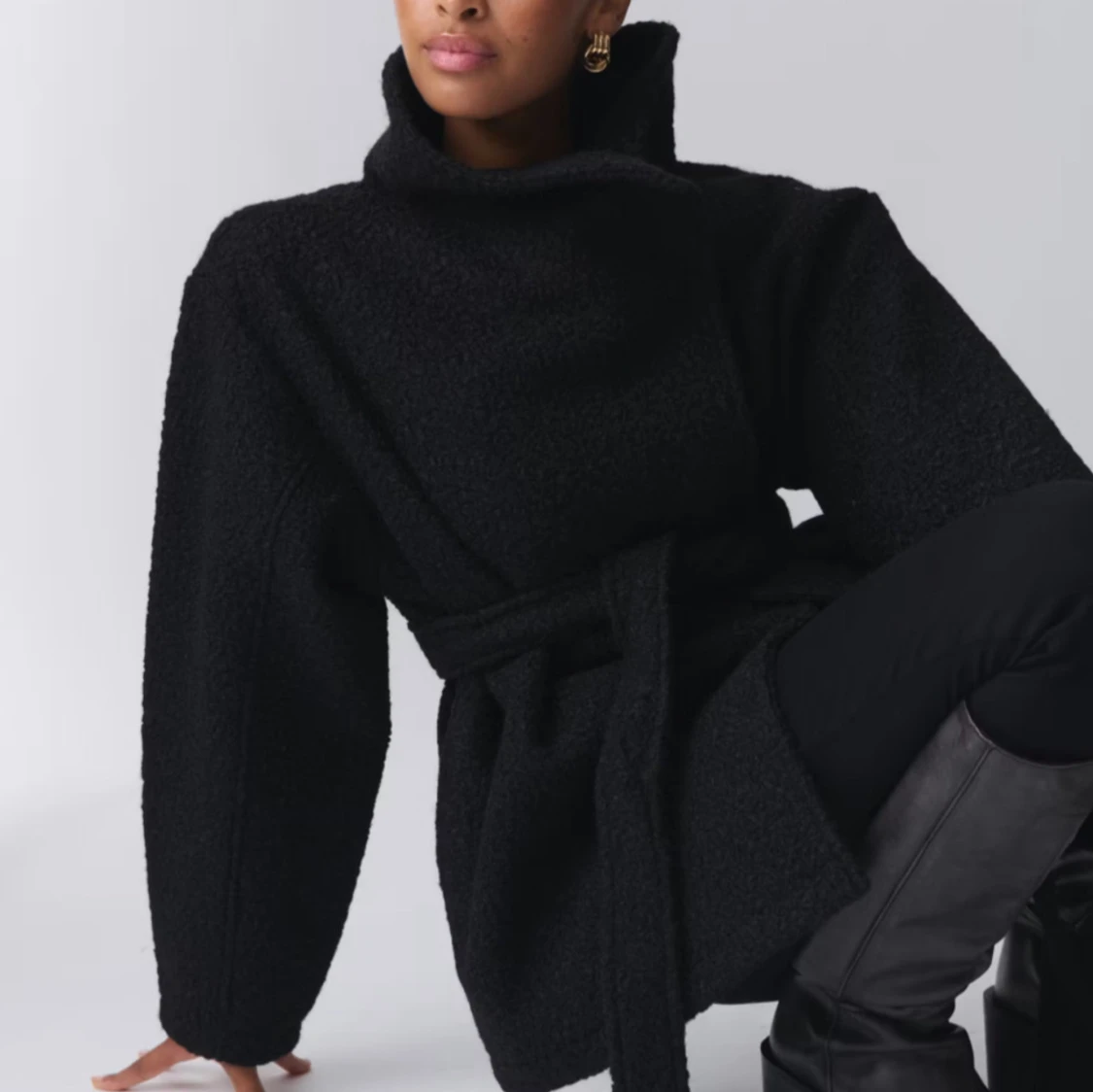 Svart teddyjacka med bälte - 90