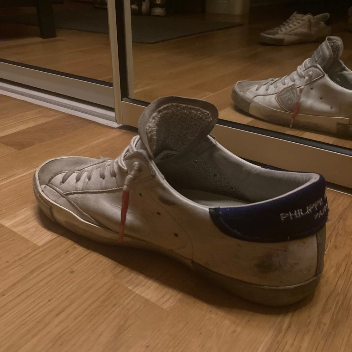 Vita sneakers från Philippe Model - 90