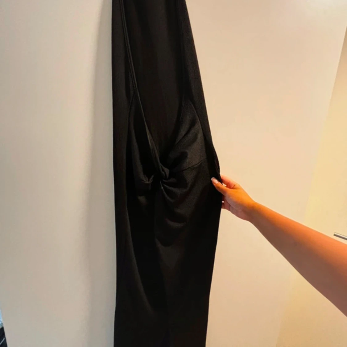 Svart långklänning