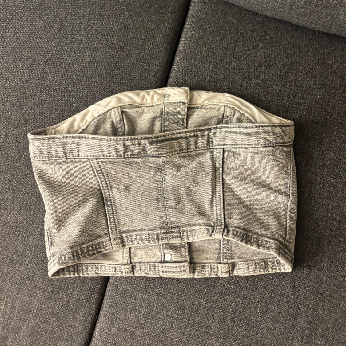 Grå jeans tubtopp från H&M - 90