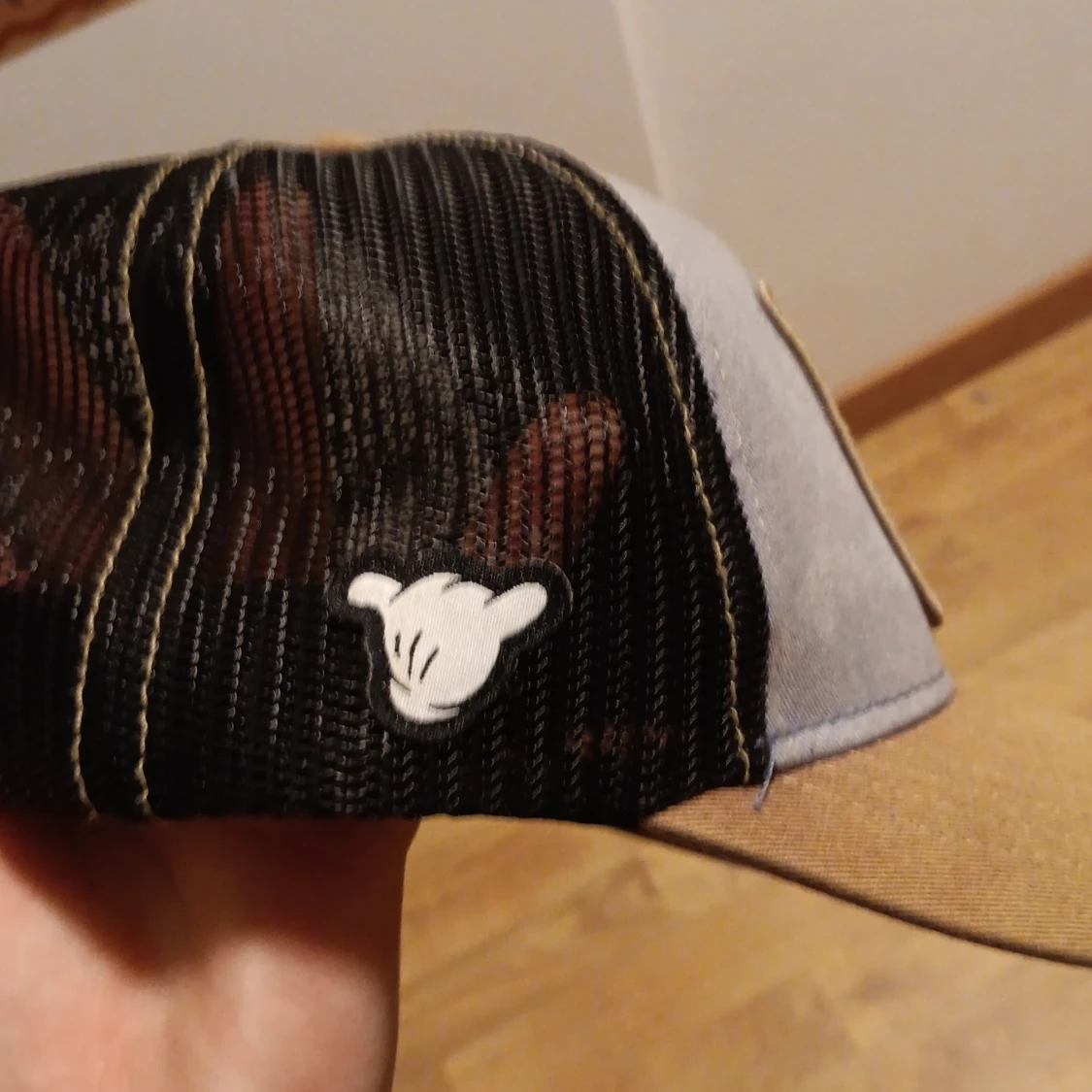 Grå och brun keps med Musse Pigg från Disney - 91