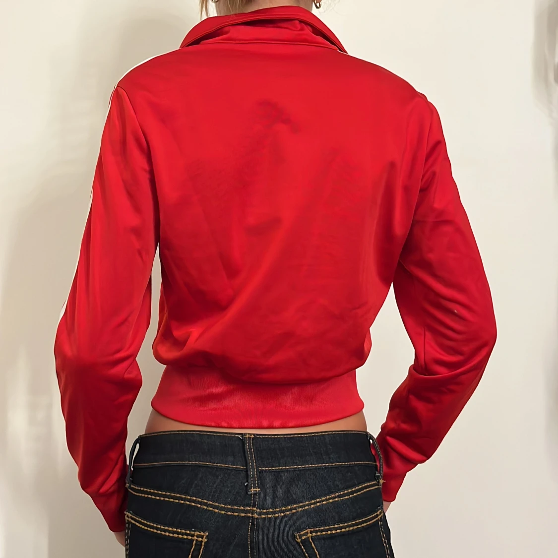 Röd träningsjacka från Adidas - 90