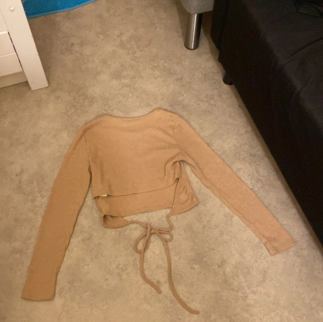 Beige ribbad croppad topp från Shein - 91