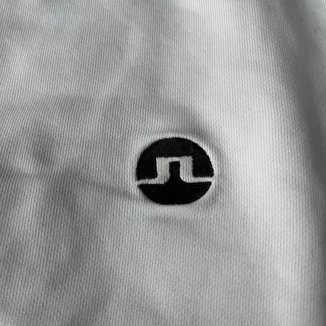 Vit tröja från J.Lindeberg - 92